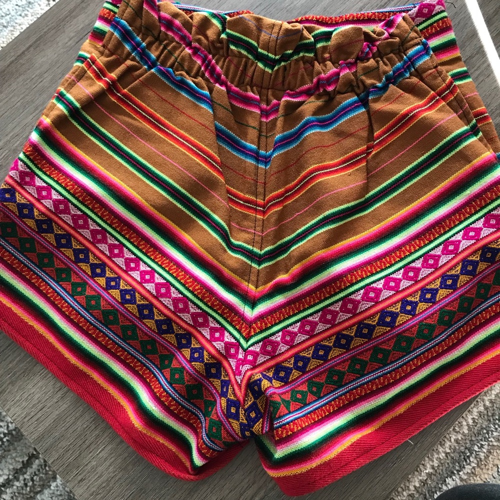 Women’s shorts - Picture 3 of 3